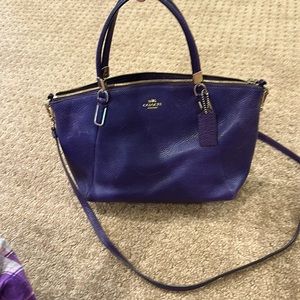 COACH HANDBAG PURPLE very good used condition